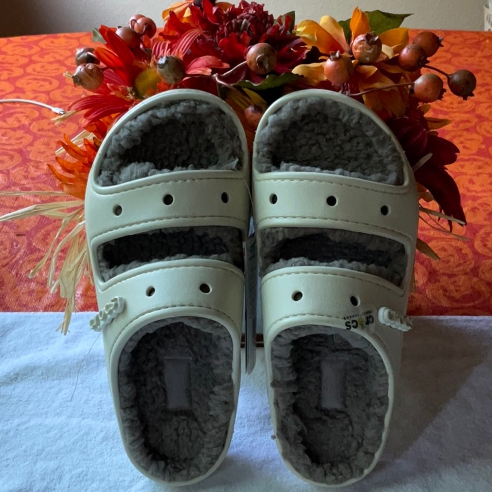 🐊 CROCS CLASSIC COZZZY  SANDALS 🐊 NWT 🐊 - Picture 5 of 16